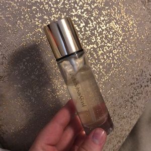 YSL TOUCHÉ ECLAT BLUR PRIMER